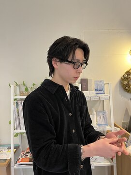 ヘアデザイン ジル(Jill) センターパートウルフ/ナチュラルパーマ/センターパート