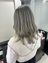 アイズ 本厚木(AIZU)&nbsp;レイヤーカット×グレージュ