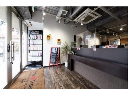 トゥルートラスト アン 下石田店(True Trust un)の写真