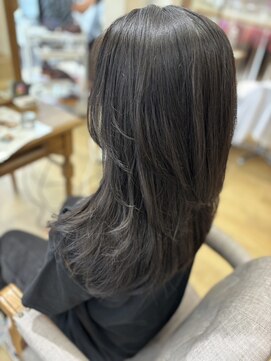 ミラシィ 成田(Mirashy) ハイライトカラーミルクティーベージュレイヤーカット