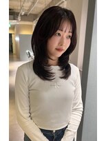 アム(amu)&nbsp;ハッシュカット/ミディアムレイヤー/ダークレッド