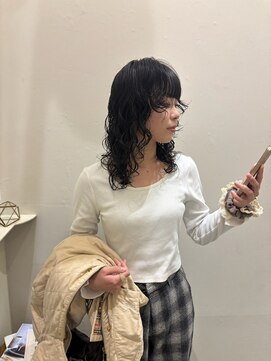 グラッド(glad) ウェット質感ミディパーマ