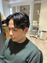 スカイ セカンド(SKY second)&nbsp;パーマを長く楽しむセンターパートスタイル