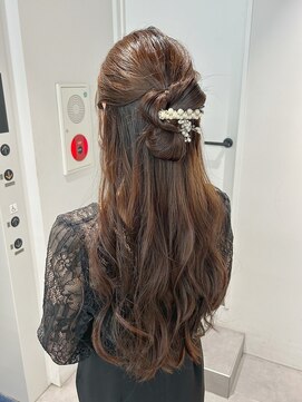 トリッカ 代官山(tricca) ハーフアップ/リボンヘア/ゆるふわ/お呼ばれヘア/結婚式