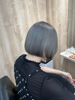 ペグ(Peg)&nbsp;シルバーグレージュ×ミニボブ