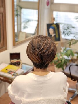 美容室 カルロヴィータ(carLovita) ハイライト×ショートスタイル