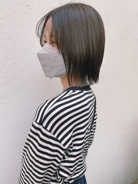 フェンヘアーアイス 中目黒(Fen.hair ici) 外ハネボブ　ミニボブ　透明感カラー