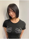 パツッとストレートな切りっぱなしボブ