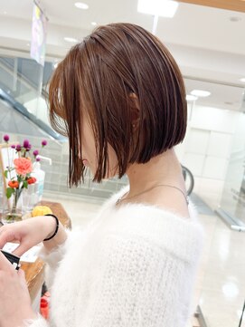 モリオ フロム ロンドン サッポロファクトリー店(morio FROM LONDON) 【morio】札幌ボブ ぱつっと切りっぱなしミニボブ