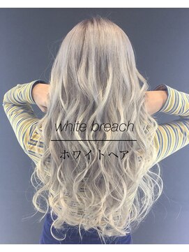 アンジェ(Ange) シルバー、グラデーション、エクステ、ホワイトブリーチ