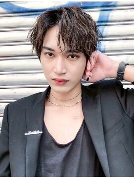 ワンズナゴヤ 名古屋栄店(ONE's NAGOYA) スペインカールスパイキーショートフェザーパーマブルーブラック