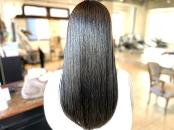 トランク(TRUNK)の写真/髪を芯から補修するTRUNKの［髪質改善ストレート］しっとり柔らかく、自然な仕上がりに。