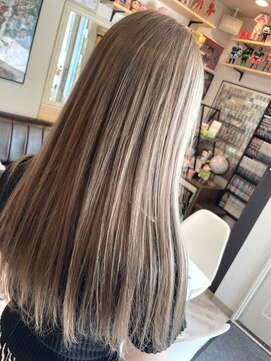 ヘア メイク ココ(hair make coco) オリーブグレージュ×ハイトーン