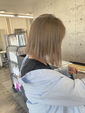 ウル 岡山駅店(ULu.) ハイライトハイトーンダブルカラー20代30代40代前髪長めULu