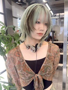 サーカス 町田(circus)の写真/ケアブリーチ使用でダメージレスに透明感のある髪色に★トレンド感溢れる韓国風スタイルが大人気!