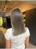 バレイヤージュ、ハイライト、レイヤーロング、グレーベージュ