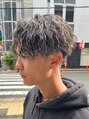 men's salon L-MARK 吉祥寺 メンズパーマ【メンズサロンエルマーク キチジョウジ】 無造作な質感のツイストスパイラルパーマが◎[センターパート]