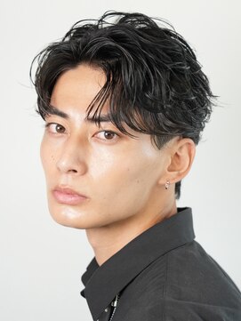 フィフスパーク(fifth PARK) 緩めニュアンスパーマフェザーパーマメンズセンターパートウルフ