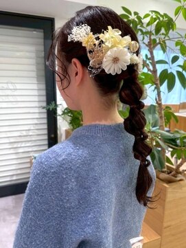 オーシャン(Ocean) お呼ばれヘア 編み下ろしヘア 玉ねぎヘア ヘアセット 20代