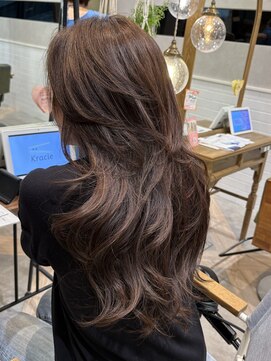 ザザ シンジュク(ZA/ZA shinjuku) 大人女性の上品レイヤー×シークレットハイライト
