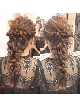 アンベリール 大名(Embellir) ブリーチ縮毛矯正