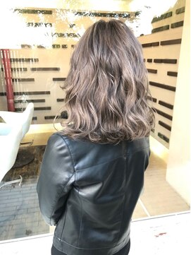 ヘアメイク アリープ(HAIR MAKE ALEAP) スモーキーベージュ