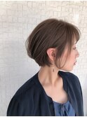 横顔美人ショート