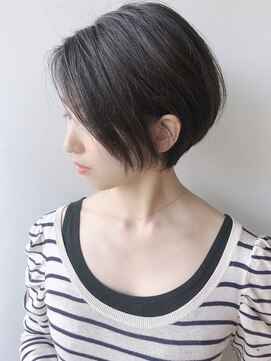 モリオフロムロンドン 原宿本店(morio from London) 【morio 原宿】黒髪ショートボブ 前髪なし 耳かけ