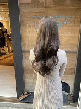 ネウィ 京橋(newi) 艶カラー フォギーベージュ【newi+uta 京橋】