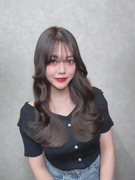 アンプル 天神店 暗色　オフィスカラー　ロング　ツヤ感　艶髪ロングヘア