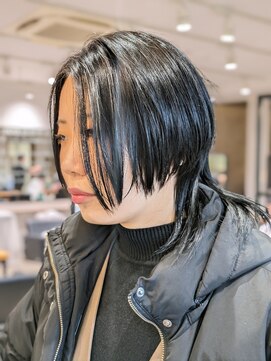 ケーオーエスビューティー(K O S beauty) ジオメトリック風ネオウルフ！