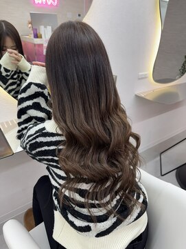 ラビス 池袋(Lovis) <悠斗>ネビージュ/小顔[エクステ/インナーカラー/韓国/池袋]