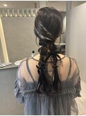 ラメワックス を使った タイトな個性派ツインテール