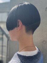 オーク 学芸大学(OAK)&nbsp;刈り上げ女子 前下がり 黒髪ショート リクルートショート