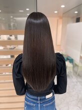  地毛の状態を活かし、負担をかけない装着技術