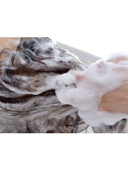 忙しい方も、日々のご褒美に！頭皮環境を改善し、健康な美髪へと導きます…◇乾燥対策にもオススメ◎