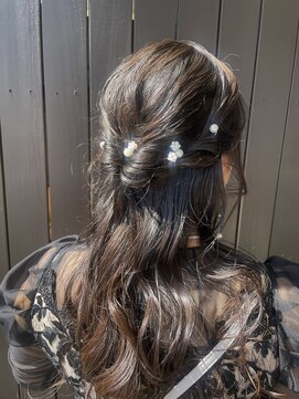 ソランテ(SOLLANTE) ふんわりハーフアップスタイル