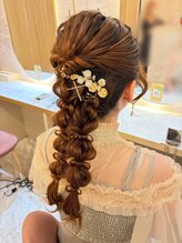 ヘアアレンジメント ボガスティーズ 溝の口店(Hair arrangement Vogusty's) ツイン編みおろし/参列/ヘアメ/デート