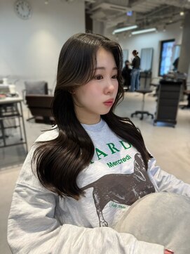 ザシェノンウメダ(THA CHAINON UMEDA) イメチェン/ピンクベージュ/アンブレラカラー/前髪/心斎橋