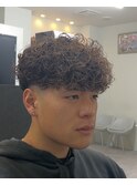 スペインカール　ツイストスパイラル眉カットメンズパーマ
