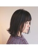 ミディアムヘアの外ハネに飽きてきたら