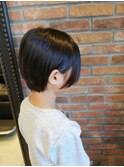 ショートボブ
