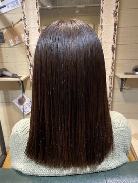 リラ バイ クオーレ(LIRA by CUORE) 髪質改善ストレート