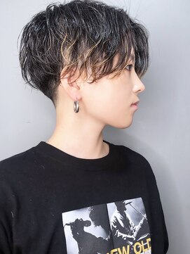 ラウンジ モリオ イケブクロ(Lounge MORIO Ikebukuro) 【morio池袋】20代30代パーマセンターパート刈り上げショート