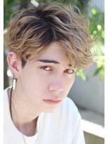 クーエフー(coo et fuu)&nbsp;20代30代40代/スパイラルパーマ/かきあげ前髪/ツーブロック