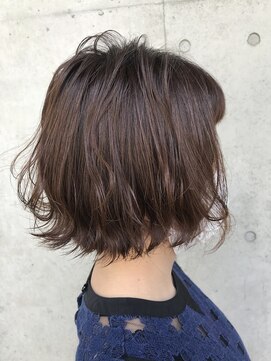 ロカ(Roca) くびれボブ/外はねボブ