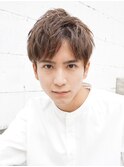 束感ツーブロックアップバングショート