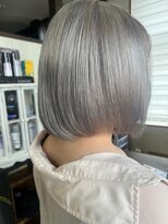 ヘアー リードレス(hair Re:dress)&nbsp;20代30代♪大人かわいい小顔ショートボブ☆ホワイトカラー