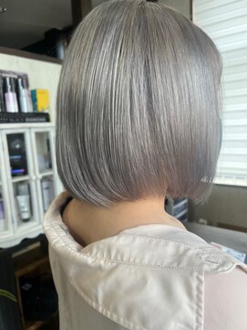 ヘアー リードレス(hair Re:dress) 20代30代♪大人かわいい小顔ショートボブ☆ホワイトカラー