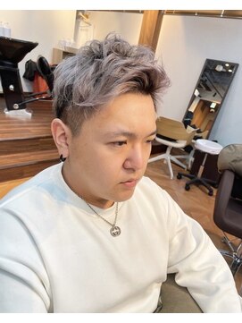 ライズ バイ レボ(RISE by REVO) 束感ショート/アップバング/波巻き/ツーブロックマッシュ